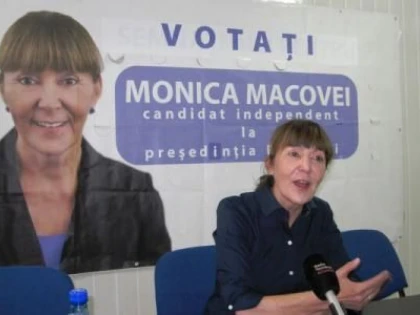 MONICA MACOVEI, LA ARAD: „SUNT SIGURA CA VOI CASTIGA ALEGERILE“