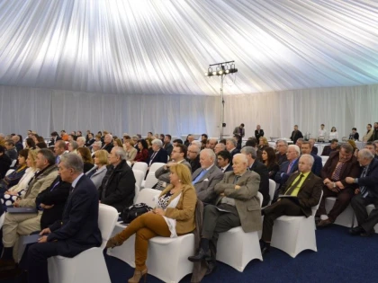 MONOGRAFIA CAMEREI DE COMERT A FOST LANSATA LA EXPO ARAD