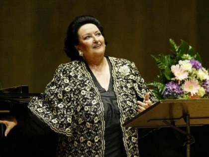 Montserrat Caballe a ajuns la spital