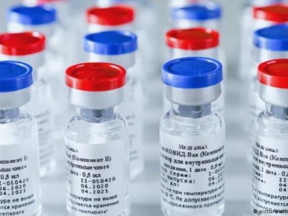 Moscova anunță că Serbia este prima ţară din sudul Europei care produce vaccin rusesc