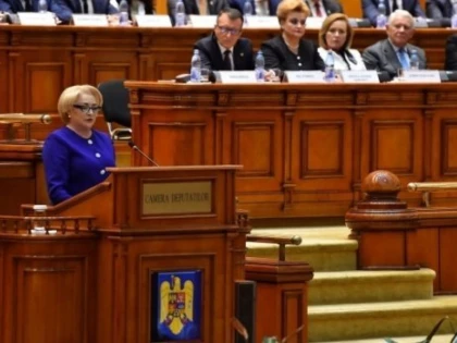 Moţiunea de cenzură a fost respinsă