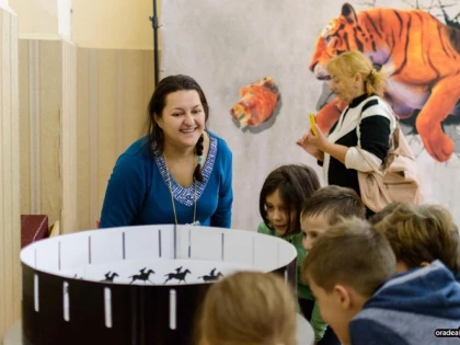 Muzeul Iluziilor Optice ajunge pentru prima dată la Arad