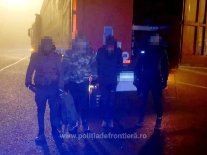 Nădlac II: Patru cetățeni etiopieni au încercat să treacă frontiera ascunși într-un TIR