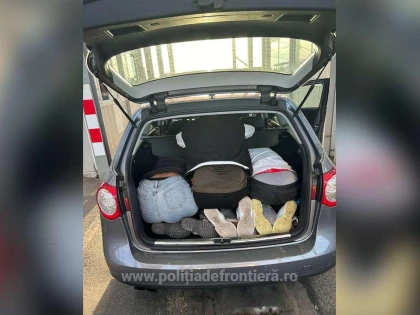 Nădlac II: Trei etiopieni au încercat să treacă granița ascunși în portbagaj