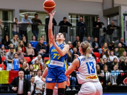 Naționala de baschet feminin a pierdut dramatic în Islanda, două jucătoare ale Aradului pe lista marcatoarelor
