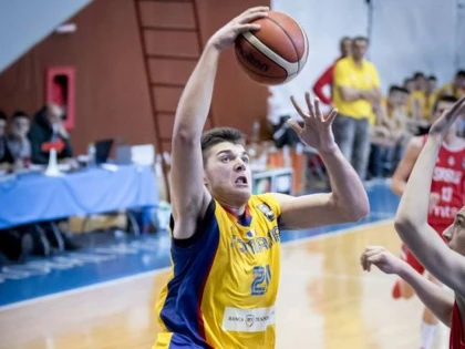Naţionala de baschet U16 a pregătit Europenele la Arad