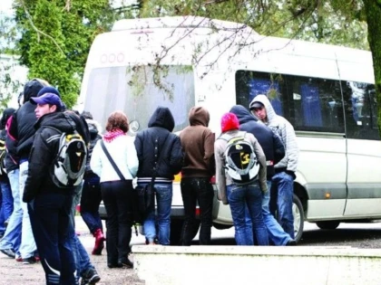 NAVETA ȘCOLARILOR, DECONTATĂ DOAR PARȚIAL