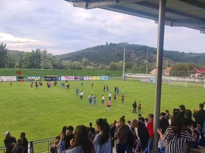Nicăieri nu-i ca acasă! CS Șoimii Lipova - Avântul Periam 5-0