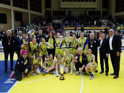 Nici o șansă în finala de sub coș: CSM Constanța a cucerit la Arad primul titlu din istoria clubului!
