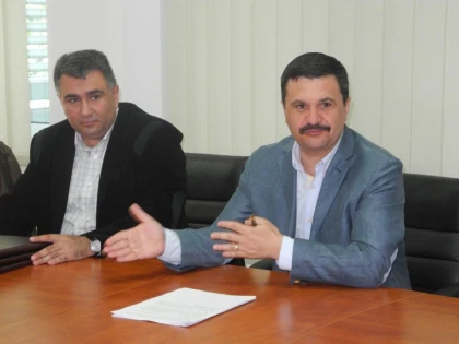 NICOLAE IOTCU: "PRIORITATEA NOASTRA ESTE REABILITAREA DRUMURILOR JUDETENE"
