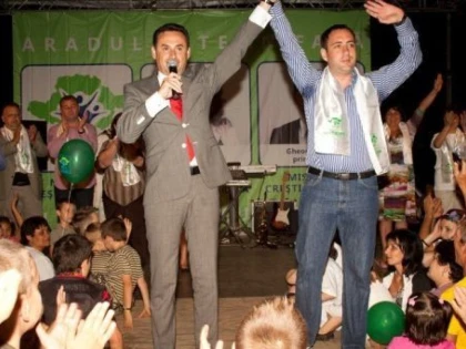 NOUA PROVOCARE A PDL ARAD: SA-L IMPACE PE TIPEI CU NEVASTA