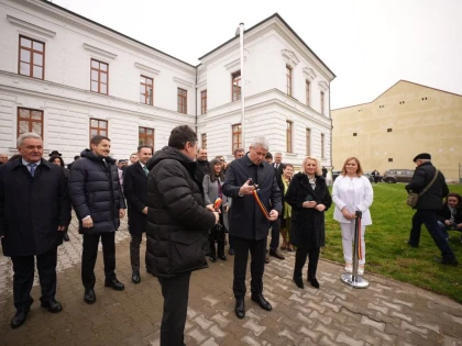 Noul Spital de Oncologie a fost inaugurat în prezența vicepremierului Cătălin Predoiu
