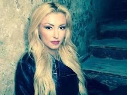 NU E NICI MICHAEL, NICI KEO! CU CINE PETRECE ANDREEA BALAN DE SFANTUL ANDREI