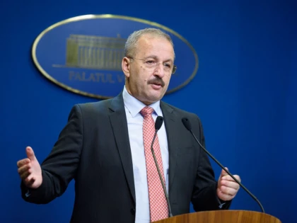 Nu le merităm, dar le luăm... Dâncu: „Nu merităm pensii speciale"