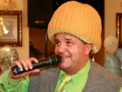 Nu o să crezi ce făcea Axinte înainte să fie umorist
