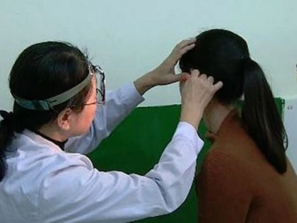 Nu poate auzi voci masculine. Afecțiunea neobișnuită a unei femei din China
