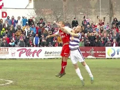 Nu scăpăm de noroi: se joacă şi în decembrie, în Liga a II-a!