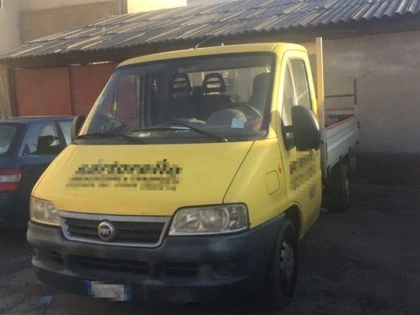 O autoutilitară căutată pentru confiscare în Italia, găsită la Nădlac