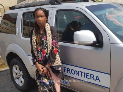 O congoleză, prinsă la Curtici încercând să iasă din țară cu documentul altei persoane