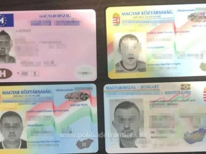 O familie de cetăţeni irakieni a fost prinsă la frontieră cu documente false