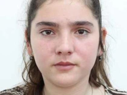 O fată de 15 ani, din Macea, a dispărut de la domiciliu și este de negăsit