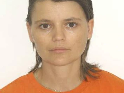 O femeie a fost dată dispărută de aproape o lună. Dacă o vedeți, sunați la 112!