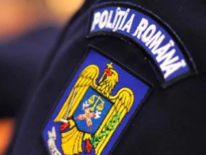 O femeie a intrat în casa altei femei din Arad, i-a dat un par în cap, după care a reclamat la Poliție că a fost victima unei agresiuni