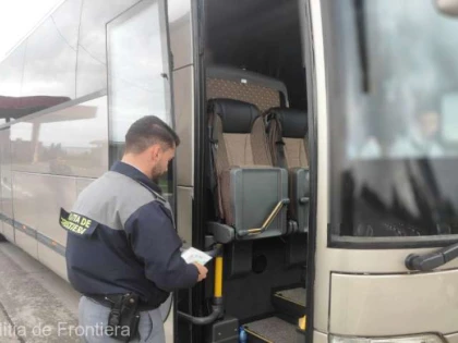 O femeie din Pakistan a încercat să treacă vama Nădlac cu o carte de identitate grecească falsă