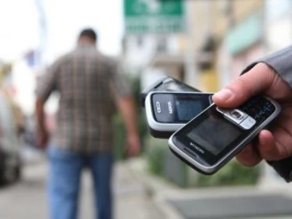 O femeie din Timiș este cercetată pentru înșelăciune și amenințare asupra unui bărbat din Nădlac