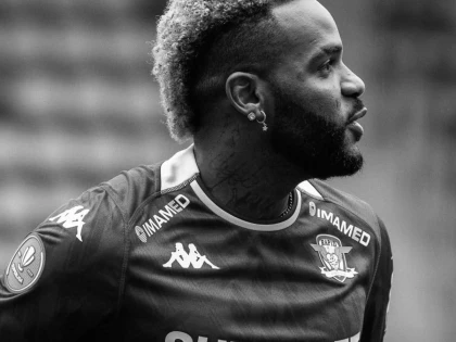 O fostă vedetă din SuperLiga a murit tragic în China! Boupendza a căzut de la etajul 11 al unui bloc