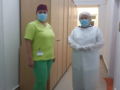 O pacientă de 97 de ani din Arad s-a vindecat de COVID-19, după opt zile de la internare
