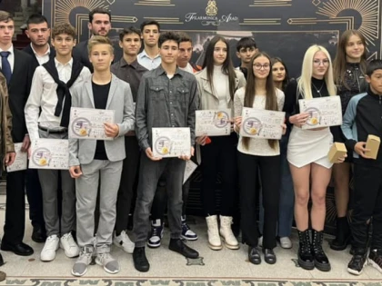 O parte din medaliații de la CSȘ Gloria au fost premiați în cadrul Balului Comunității Arădene