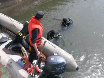 O persoană s-a aruncat în lacul de la Podgoria. Pompierii n-au mai putut să o salveze