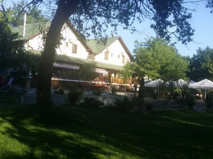 O petrecere în Parcul Lunca Mureșului s-a terminat cu o amendă de la Poliția Locală