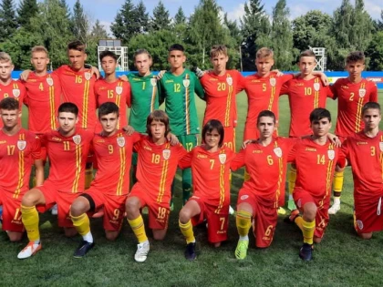 O serie de tineri fotbalişti arădeni luptă pentru a îmbrăca tricoul naţionalei U15