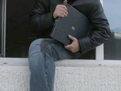 O SOCIETATE COMERCIALA A FOST "GOLITA" DE 6 LAPTOP-URI DE CATRE UN HOT