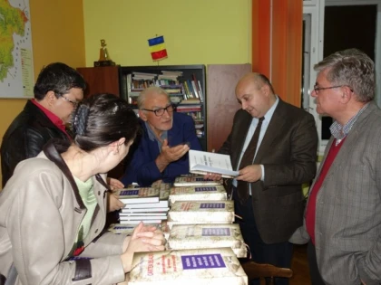 O sută de lucrări despre Marea Unire au intrat în fondul Bibliotecii Județene