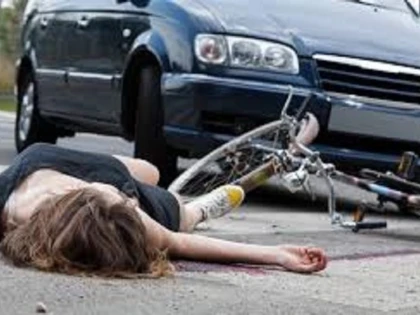 O tânără din Sântana, identificată de polițiști după părăsirea locului accidentului