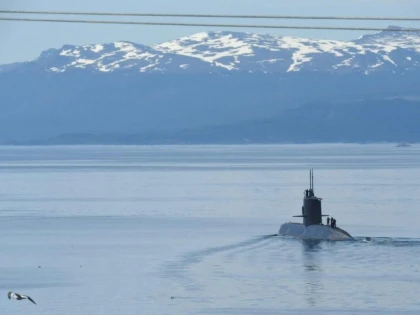 O tânără din Sibiu a inventat un submarin care poate salva viețile militarilor