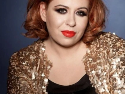 OANA ROMAN: "FIICA MEA A FOST LA UN PAS SA RAMANA ORFANA"