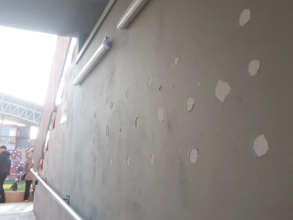 Oglinda administrației Bibarț. Cade tencuiala de pe noul stadion UTA