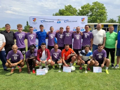 Olimpia Bocsig și-a completat anul de grație cu trofeul Cupei Satelor la fotbal