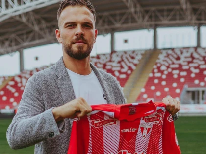 Orhan Ademi este noul atacant al UTA-ei. Vine din liga a treia germană, de la MSV Duisburg!