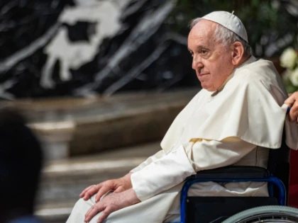 Papa Francisc merge pe canalele Veneției pentru a se întâlni cu credincioşii