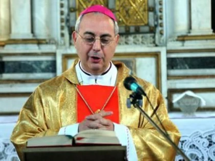 PAPA NUMESTE UN NOU SEF AL CURTII SUPREME A VATICANULUI