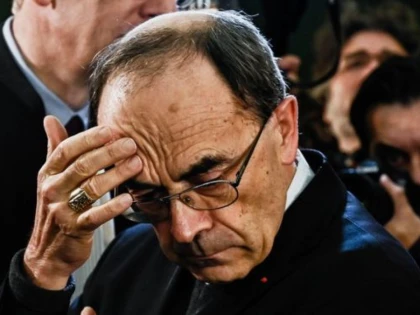 Papa respinge demisia Cardinalului Barbarin