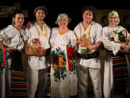Păpușarii arădeni, pe scenele celor mai importante festivaluri din țară