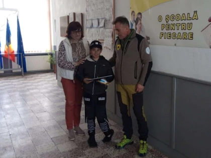Parcul Natural Lunca Mureșului a donat laptopuri copiilor care locuiesc în perimetrul ariei naturale protejate