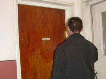 Pare banc, dar nu e! Un român cu 4 clase a strâns 700.000 de euro dându-se drept judecător