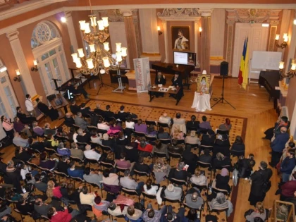 PARINTELE AGAPIE CORBU A SUSTINUT LA ARAD O CONFERINTA DESPRE SFANTUL NECTARIE, FILOCALICUL
